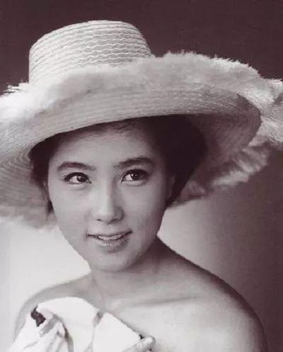 大原丽子,(1947年11月13日-2009年8月6日) 这些能叫奶奶的日本女演员