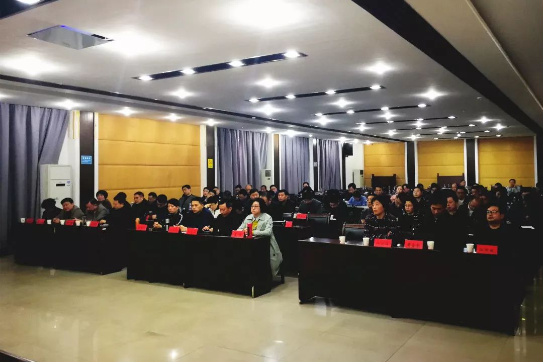 会上,县委常委,政法委书记张船东传达了上饶市全省扫黑除恶专项斗争第