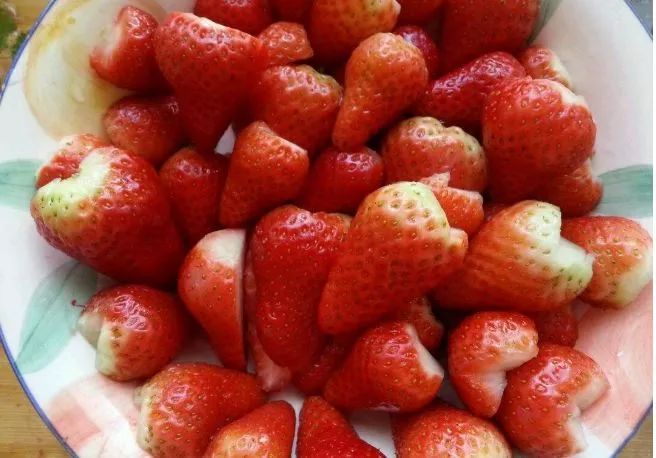 教你3种挑选草莓小妙招,值得了解下