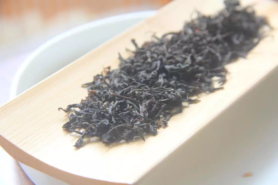 红茶绿茶是依据颜色分的吗?乌龙茶又是什么茶?