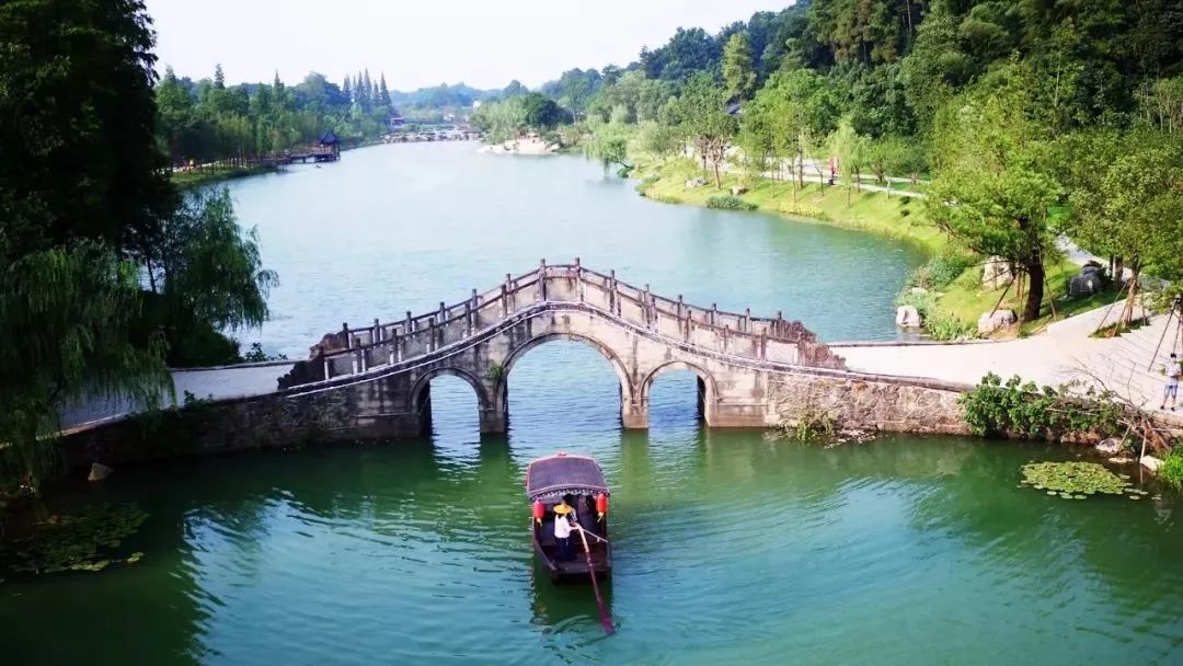 【初春踏青旅丨寻梦桃花源】常德桃花源景区,桃花源古镇一日游 199元