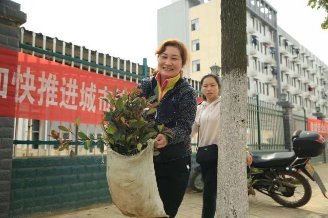 铁山招聘_这不是招聘,这是在找自己人(2)