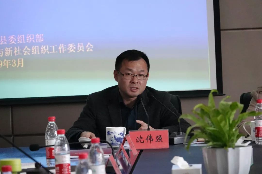 嘉善召开两新组织党建工作指导员座谈会