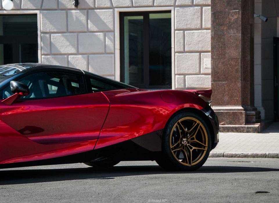 漂亮的实力派mclaren720s