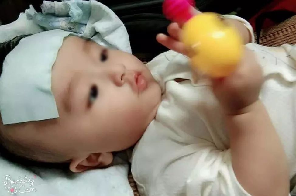                     原创            小孩上火吃什么比较好？家长加强幼儿膳食营养，看看这5道食谱