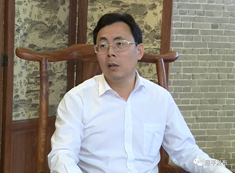 他参加全国两会后回乡,受到恩平市市长接见,还说了这些话