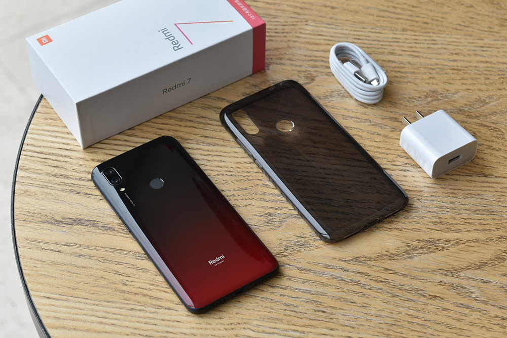 百元小金刚 redmi 7魅夜红开箱