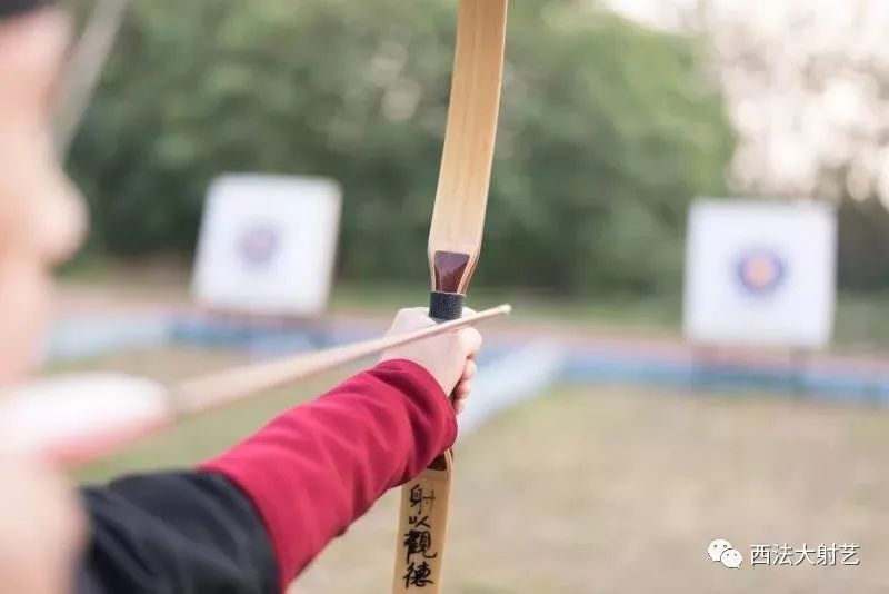 主要为射箭技术,传统射艺文化教学内容俱乐部在平时的教学中始终秉持