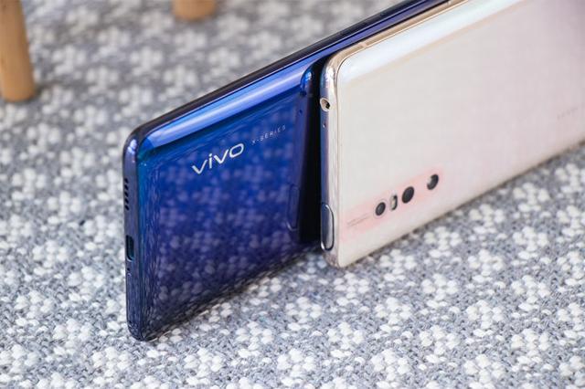 vivo x27雀羽蓝色和粉黛金色真机图赏对比