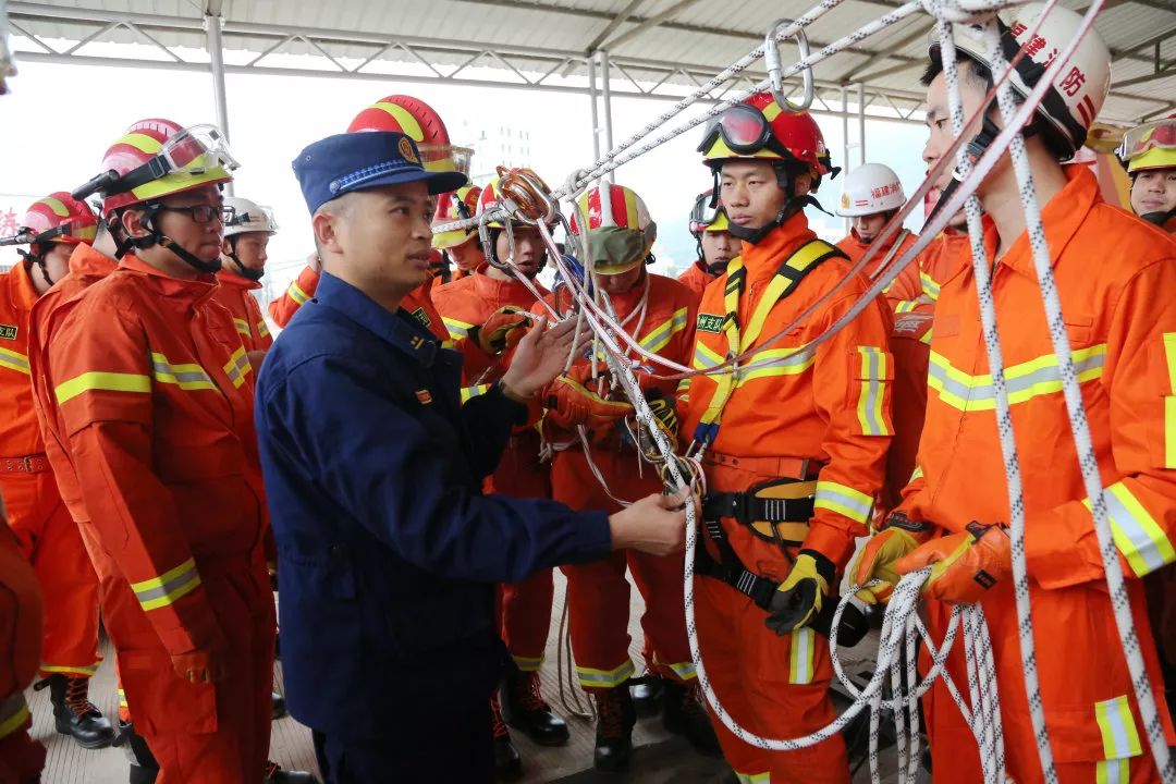 逐梦新起点奋斗再出发福建消防救援队伍基层指挥员第二