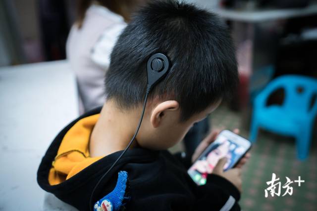广州3岁幼童丢失的人工耳蜗仍未找到 目前已借设备