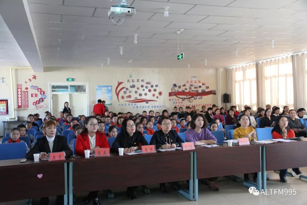 阿勒泰市实验小学开展学习国家通用语言文字系列主题教育活动