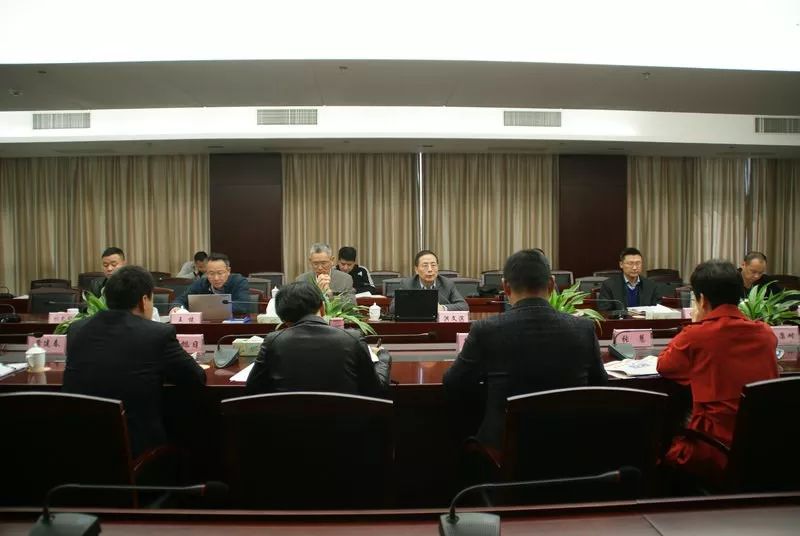 洪文滨常务副校长在学习交流会总结讲话时指出,当前学习贯彻全国"