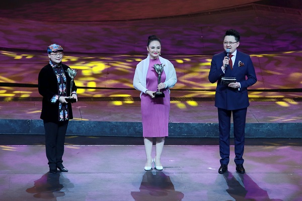 第29届上海白玉兰戏剧表演艺术奖揭晓,多个稀