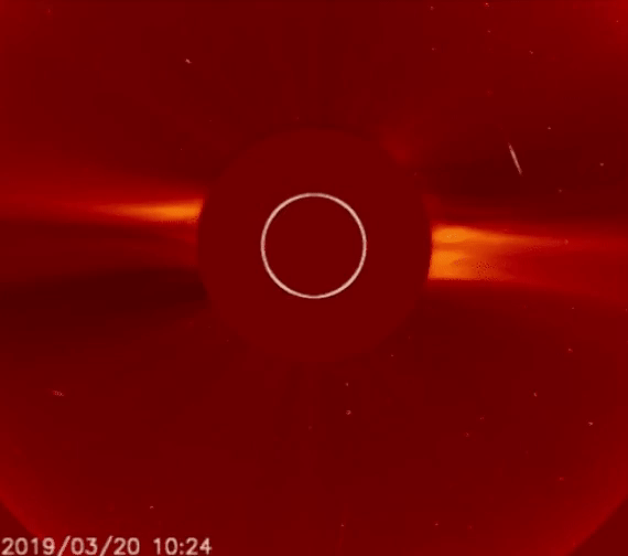 [图]日冕物质抛射本周影响地球 纽约等地可看到极光_太阳