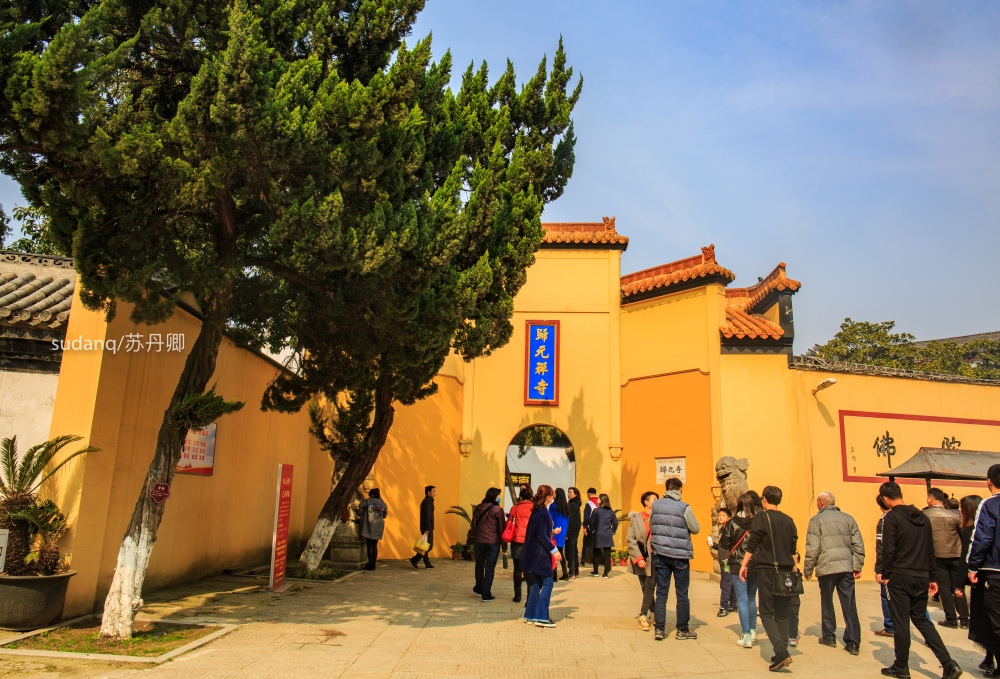 民间筹资建成的武汉归元寺，受皇帝敕赐后算不算是皇家寺院