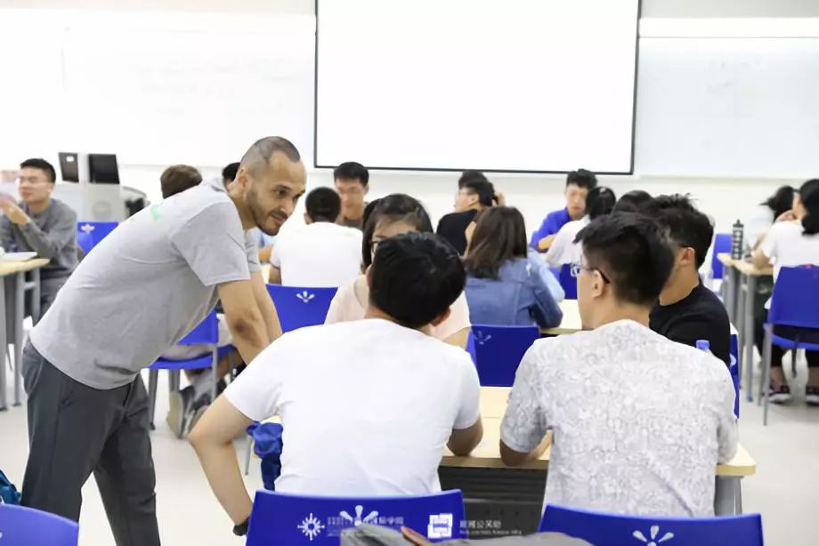 香港浸会大学gdp多少_香港浸会大学陈家洛(3)