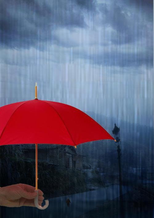 怕小孩被雨淋着 司机就把自己随身携带的伞 送给了男乘客 事后男乘客