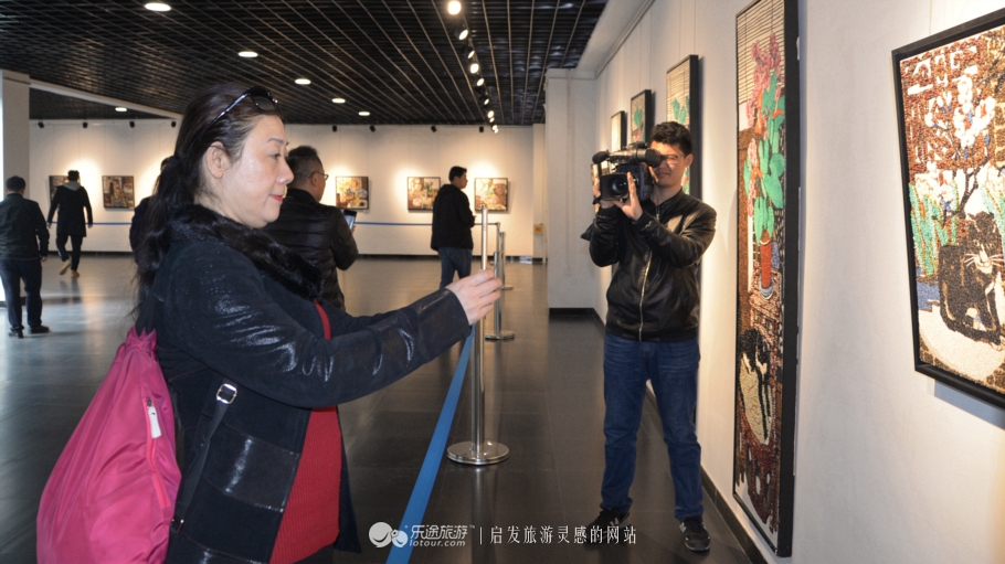 这么好的展览，在这儿展完了应搬到北京去(图9)