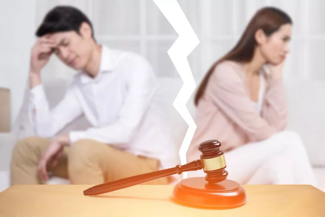 2019婚姻法新规:夫妻离婚,这4样东西属于男方