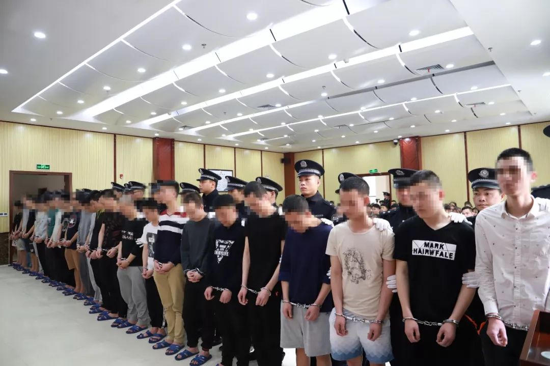 宾阳集中宣判17起电信网络诈骗案,有人在婚恋网骗了2万被判刑