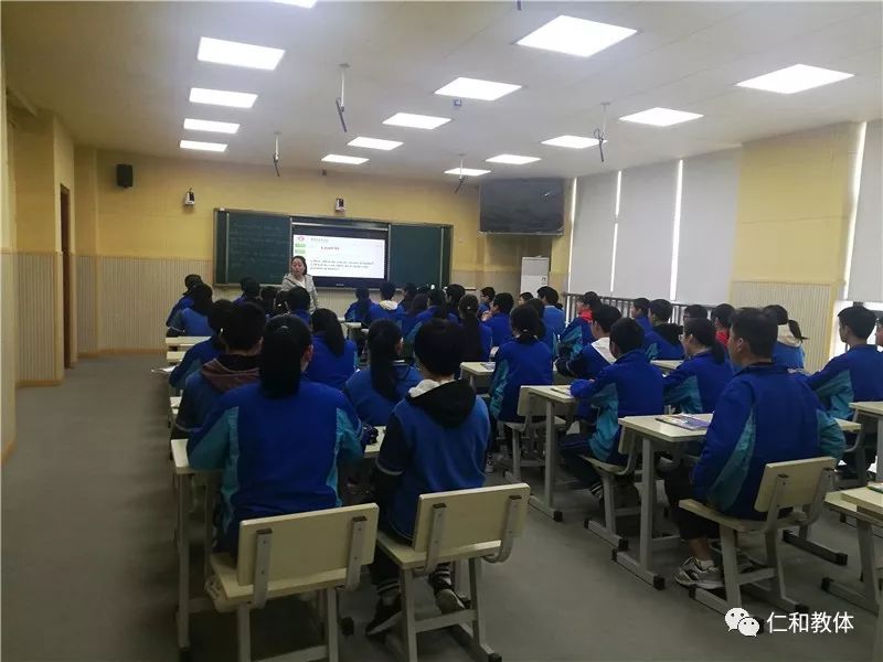 攀枝花市第六中学与成都龙泉驿区同安中学交流学习