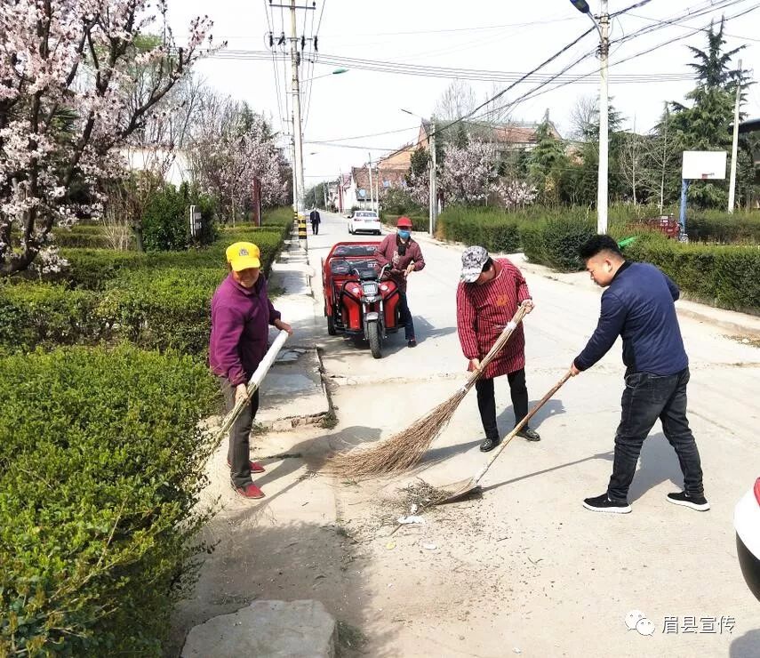 眉县集中清理生活垃圾 聚力提升乡村"颜值"_槐芽镇