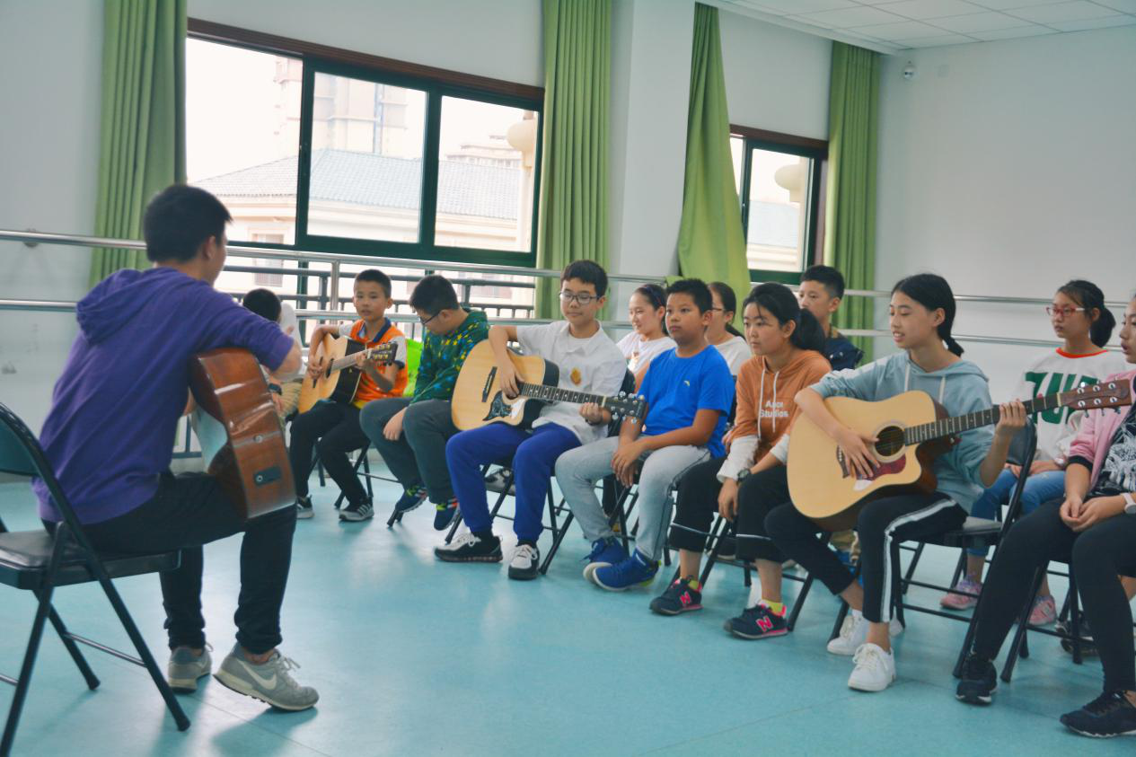 成都王府外国语学校获西南地区中学生法语歌曲大赛一等奖