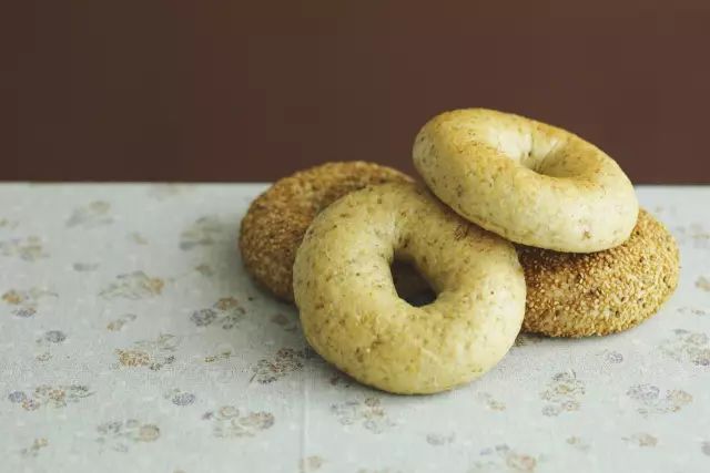 吃过那么多面包,却只知道「bread」一个单词?