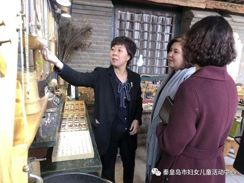 市妇联主席单慧英带领市女企业家协会赴女红坊考察对接项目