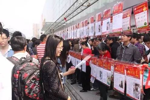 宜昌男女人口_宜昌东站图片