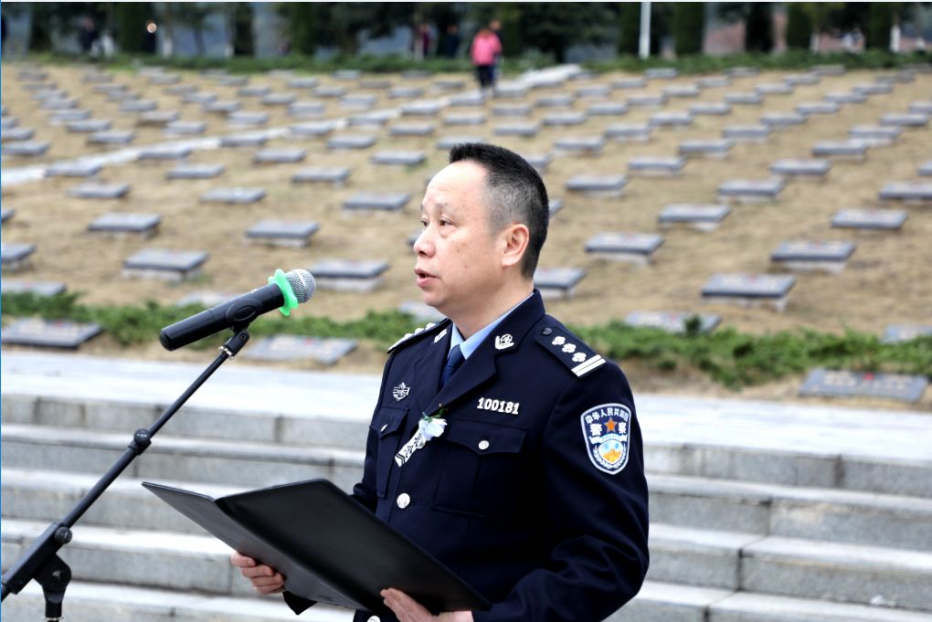 【青山埋忠骨 碧涛颂英灵】刘磊烈士骨灰安放仪式在常德石门县烈士