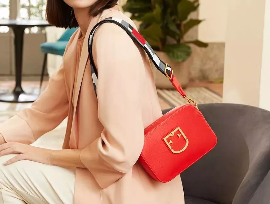 furla | 2019春夏新品:开启春季华丽征程