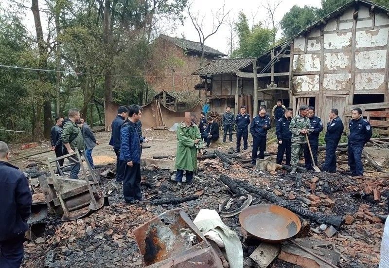 居民袁某某有重大作案嫌疑,分局立即调集警力,发动乡镇村社干部群众