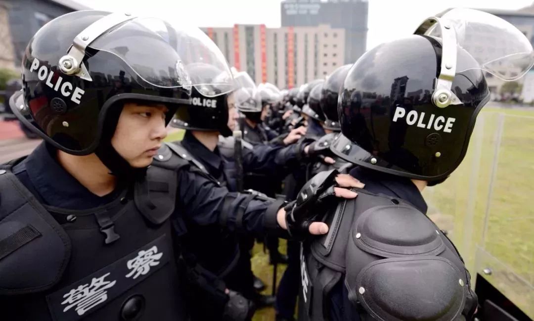 屏住呼吸!看丽水特警超燃视频!