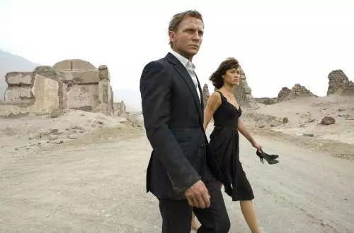 《007:量子危机》宣传海报