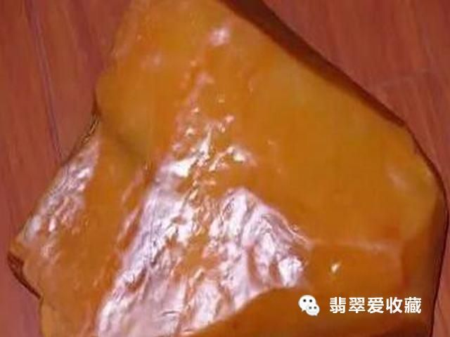 梦见捡到玉手镯