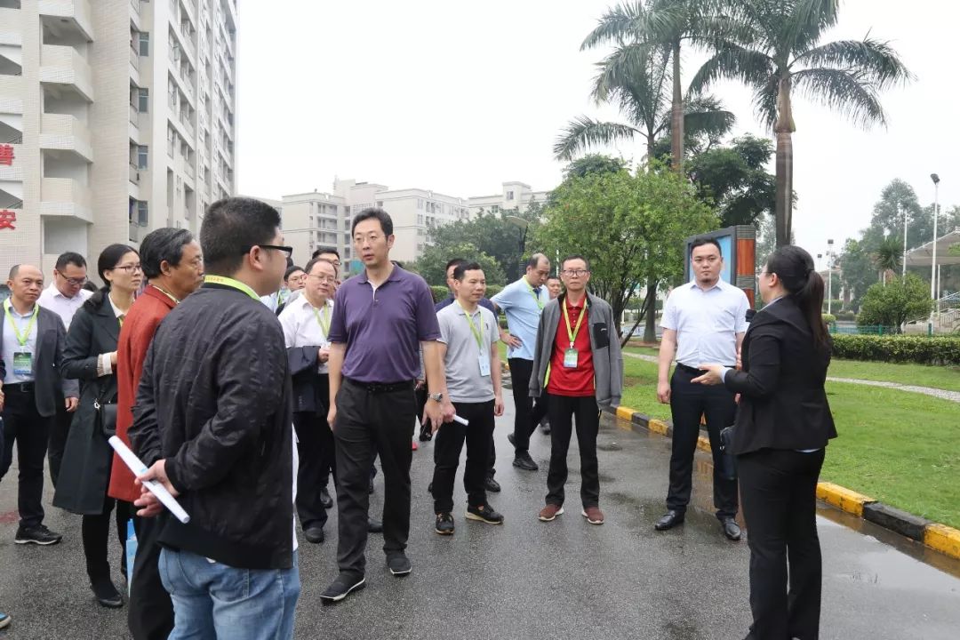 "来自华东交通大学理工学院的彭彦华说"麻涌是一个很美丽的城市,看到