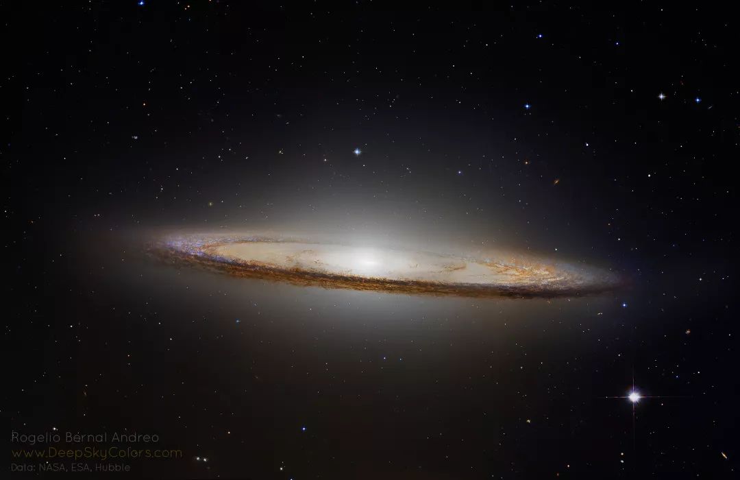 m104:草帽星系影像来源 nasa esa hubble legacy archive