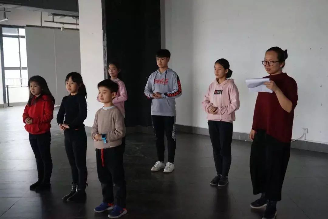 【儿童组演员】咕咚剧团:高文宇,席炳正,何恬玉,姚子一,张曼曦,宋雨时