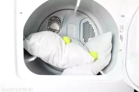 如果有"羽绒服洗涤"模式的洗衣机,则直接选择相应的温和洗涤方式即可.