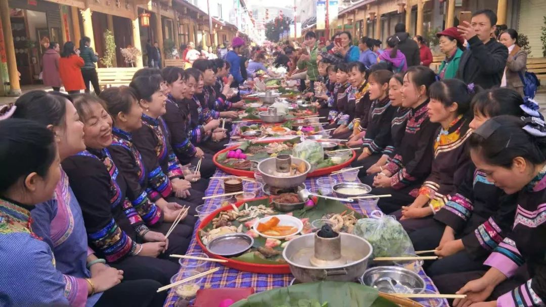 舌尖乐业 特色美食是享心之旅的重要部分, 乐业的农家饭菜,有鲜,香