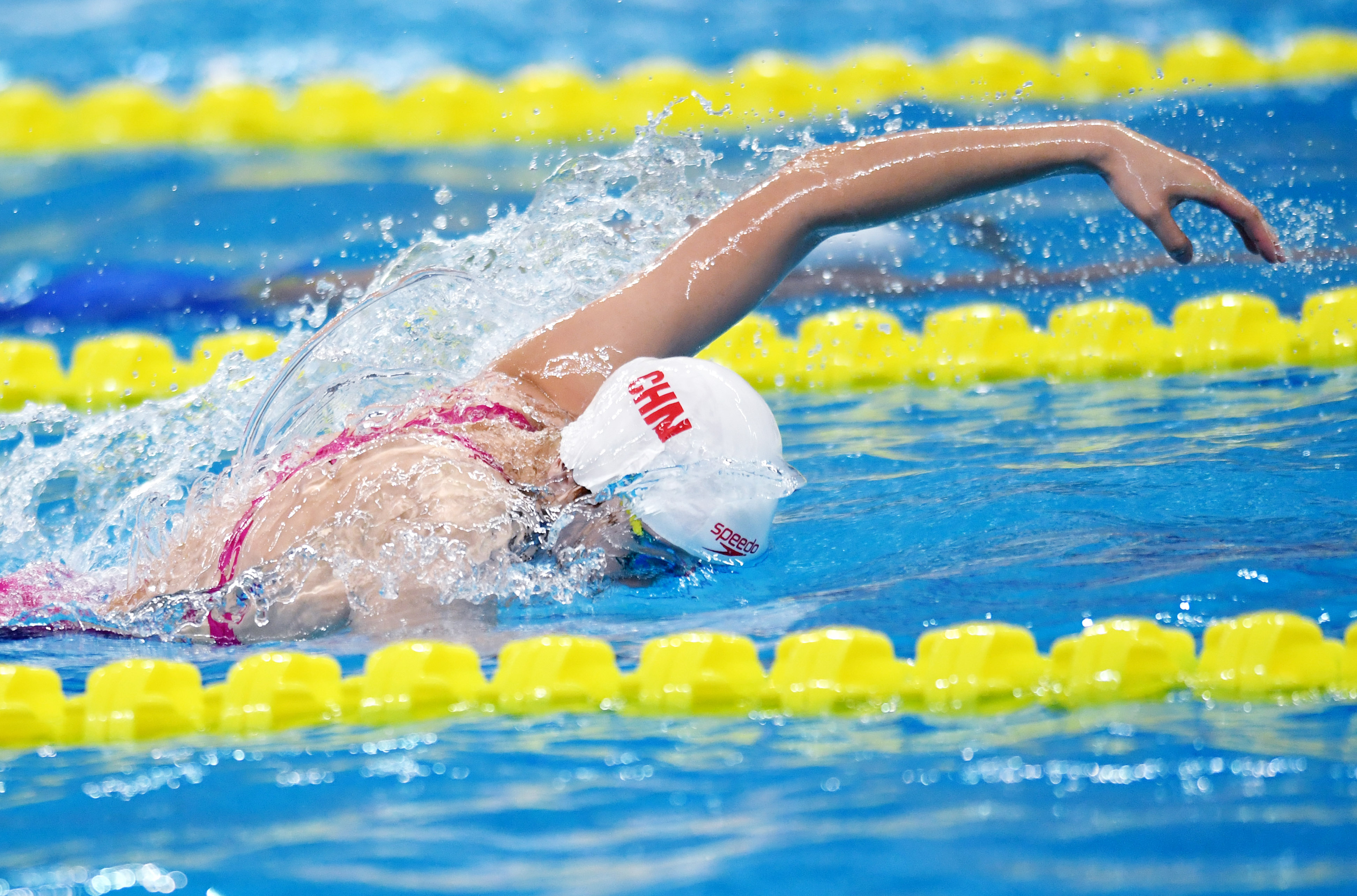 男女4x100米自由泳接力预赛中,广东浩沙队以3分36秒06的成绩晋级决赛