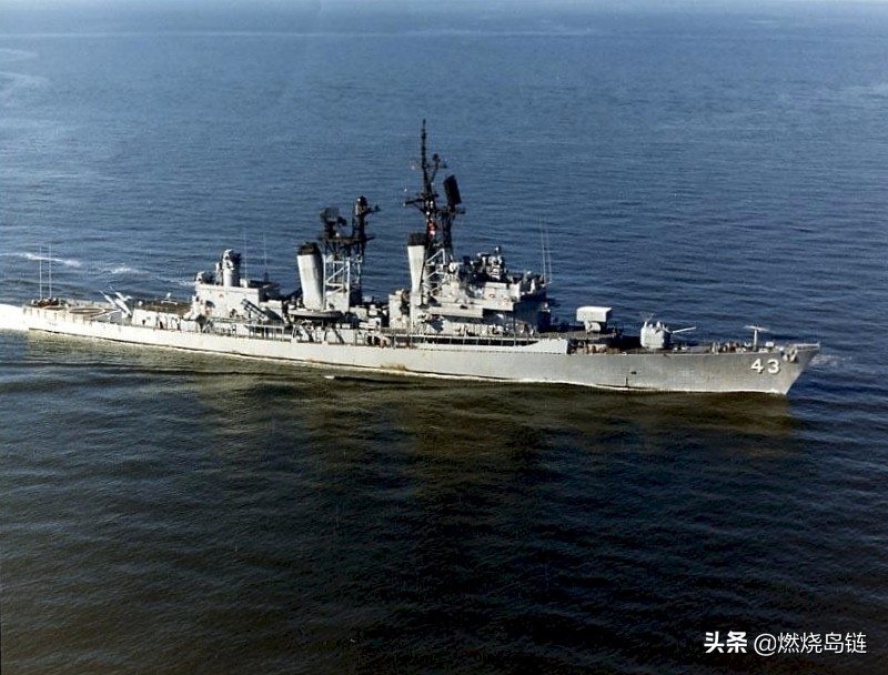 美国海军第一型导弹驱逐舰——"孔兹"级导弹驱逐领舰