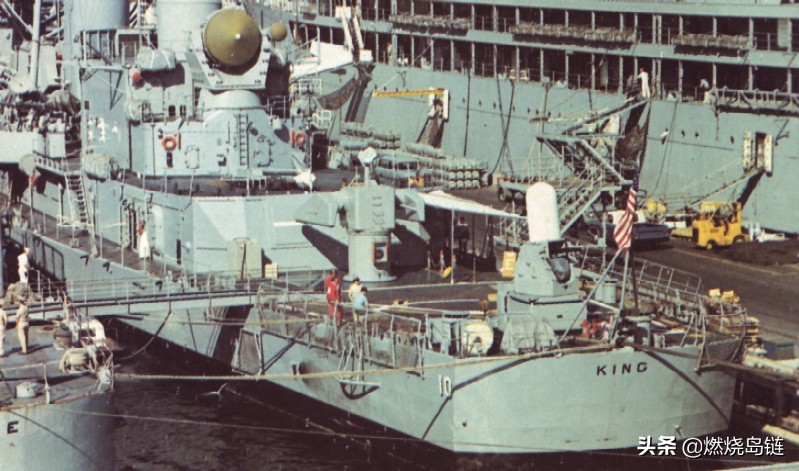 美国海军第一型导弹驱逐舰——"孔兹"级导弹驱逐领舰