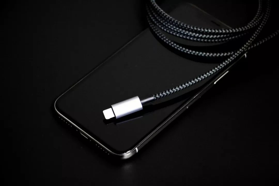 蘋果官方MFi認證數據線，更強悍、耐用 T，讓你的iPhone充電快3倍！ 科技 第18張