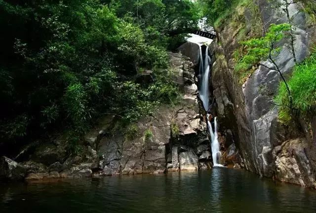 我是旅游达人 贺州市在国内及东南亚闻名遐迩的四大景点——姑婆山