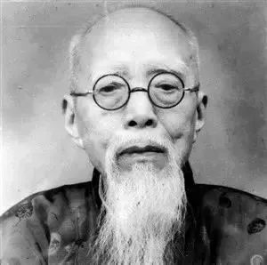 浙江省中等商业学校校长 周锡经 周锡经(1883-1967,男,字季纶,号未壶