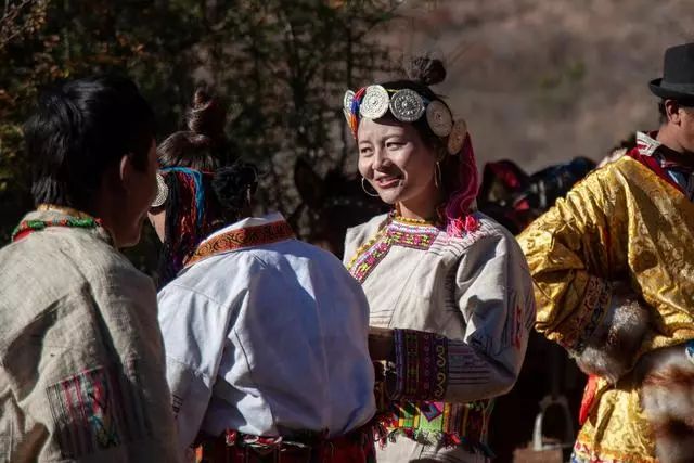 这一天我们走进木里县俄亚大村,感受八百年前纳西族新年习俗