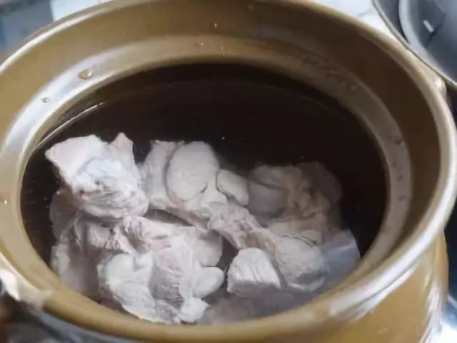 莲藕猪手汤